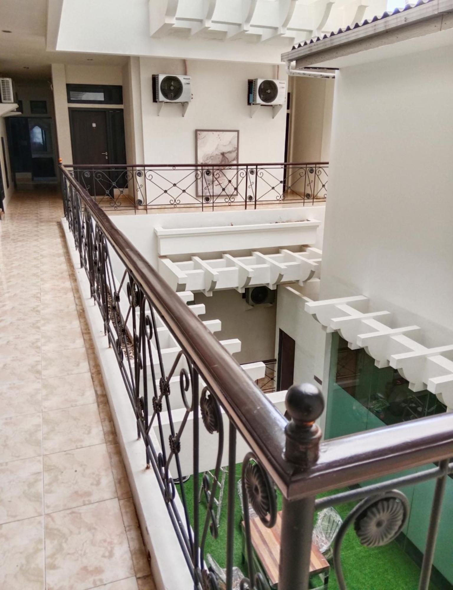 Andita Syariah Hotel Surabaya Dış mekan fotoğraf